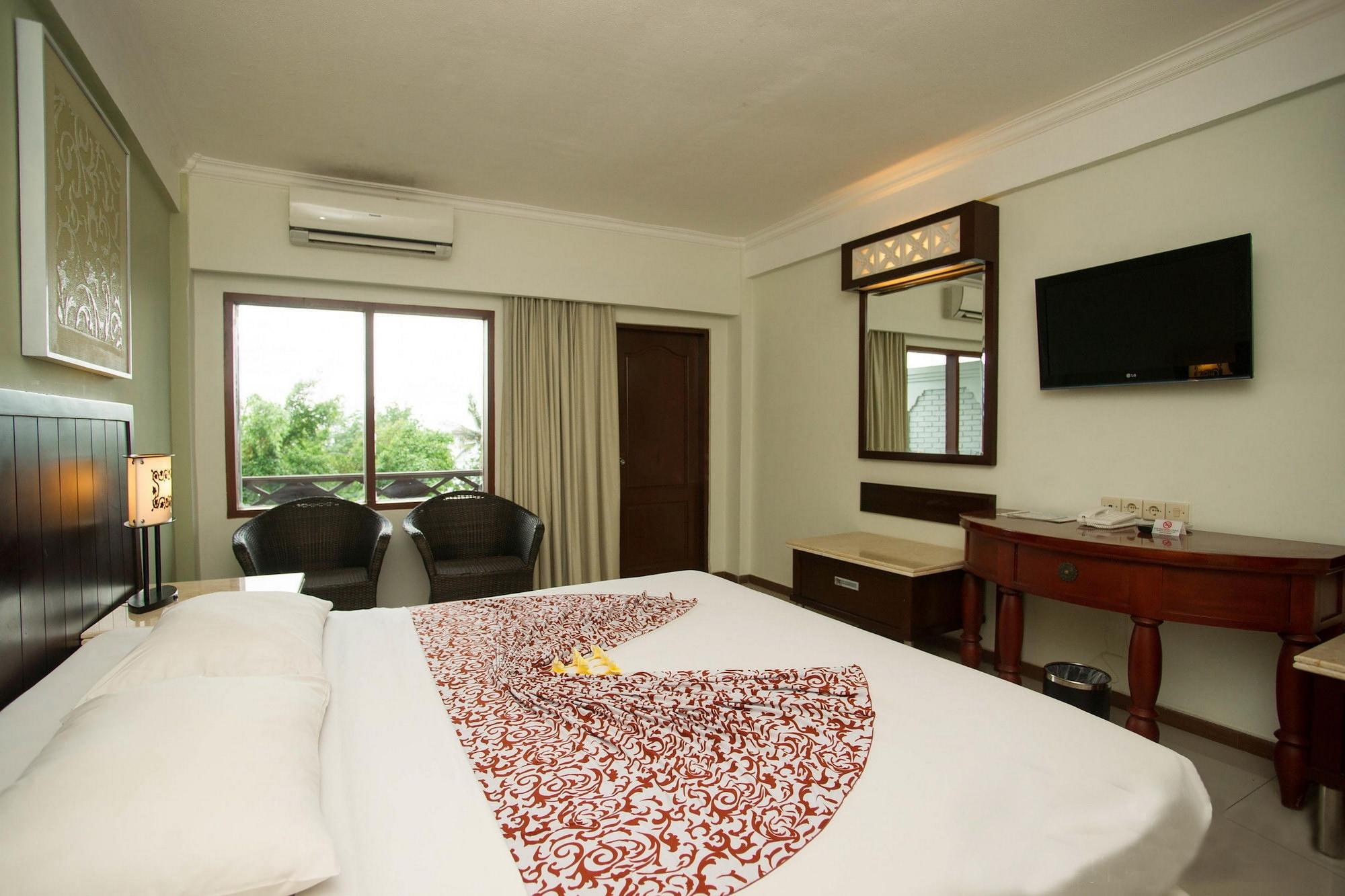 Kuta One Party Hotel Kültér fotó