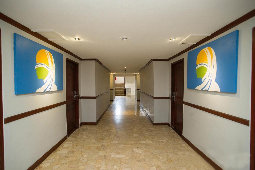 Kuta One Party Hotel Kültér fotó