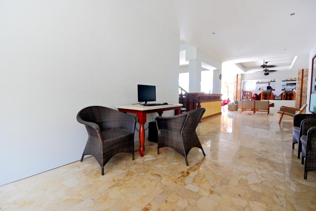 Kuta One Party Hotel Kültér fotó