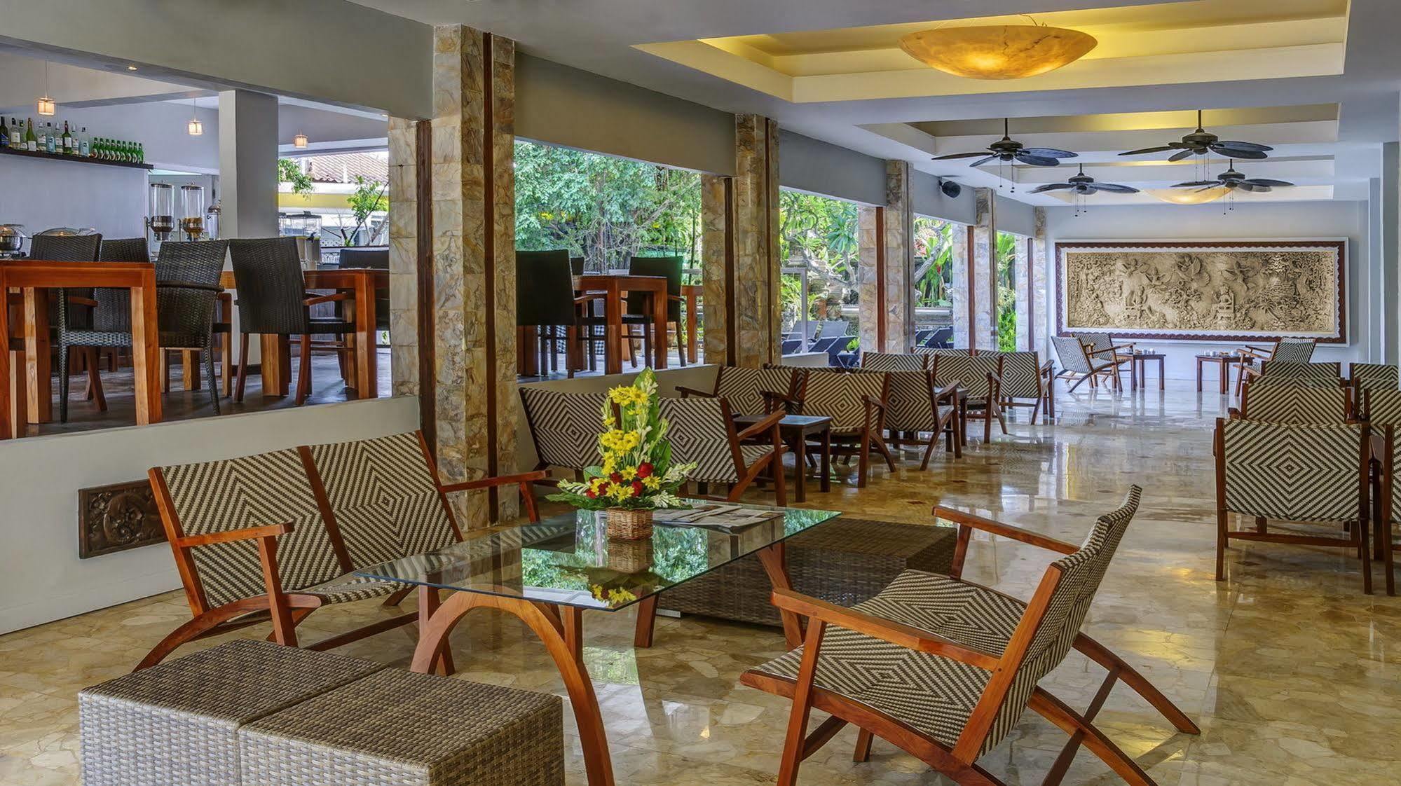 Kuta One Party Hotel Kültér fotó